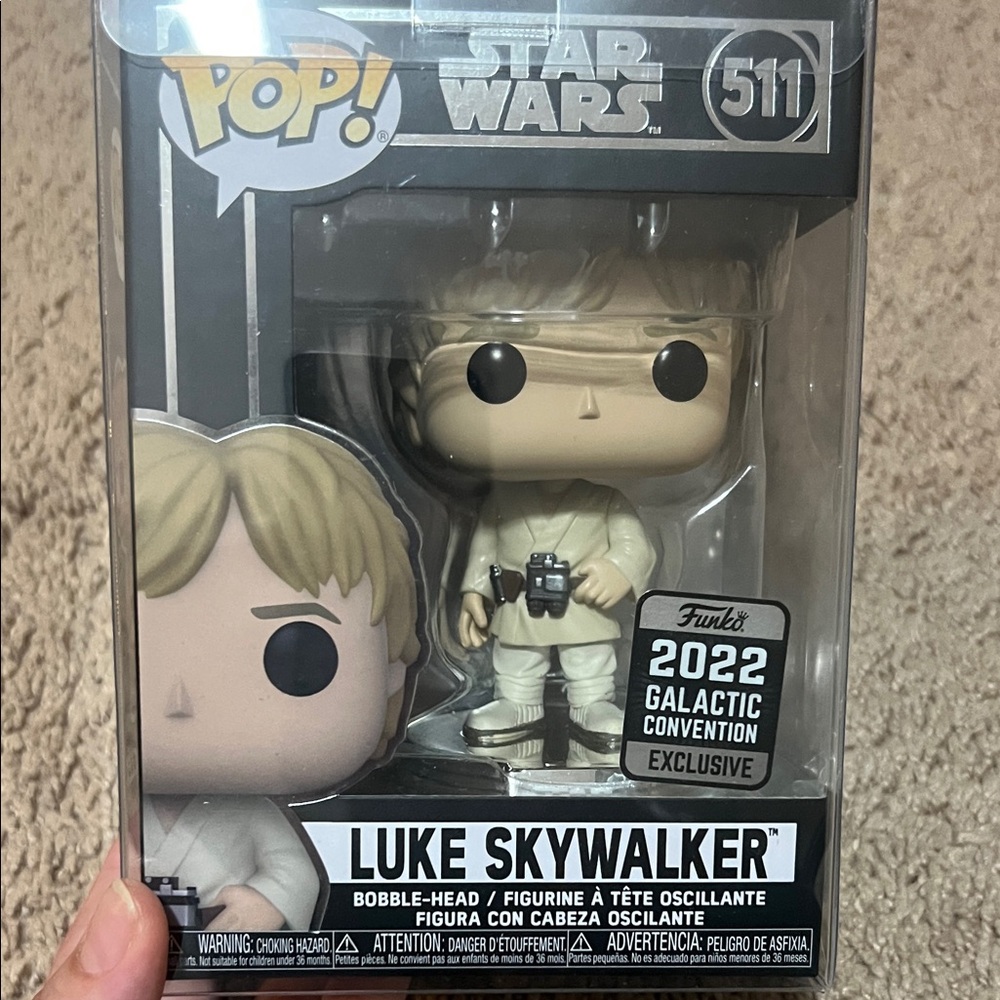 Funko Pop Star Wars Luke Skywalker Exclusive - White and Black